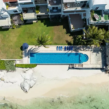 4Br Beachfront Beautiful House W/ Pool Villa